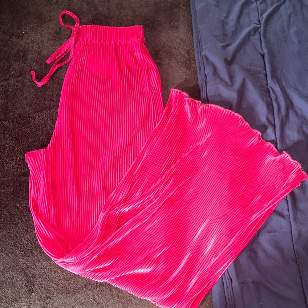 Wide leg pants